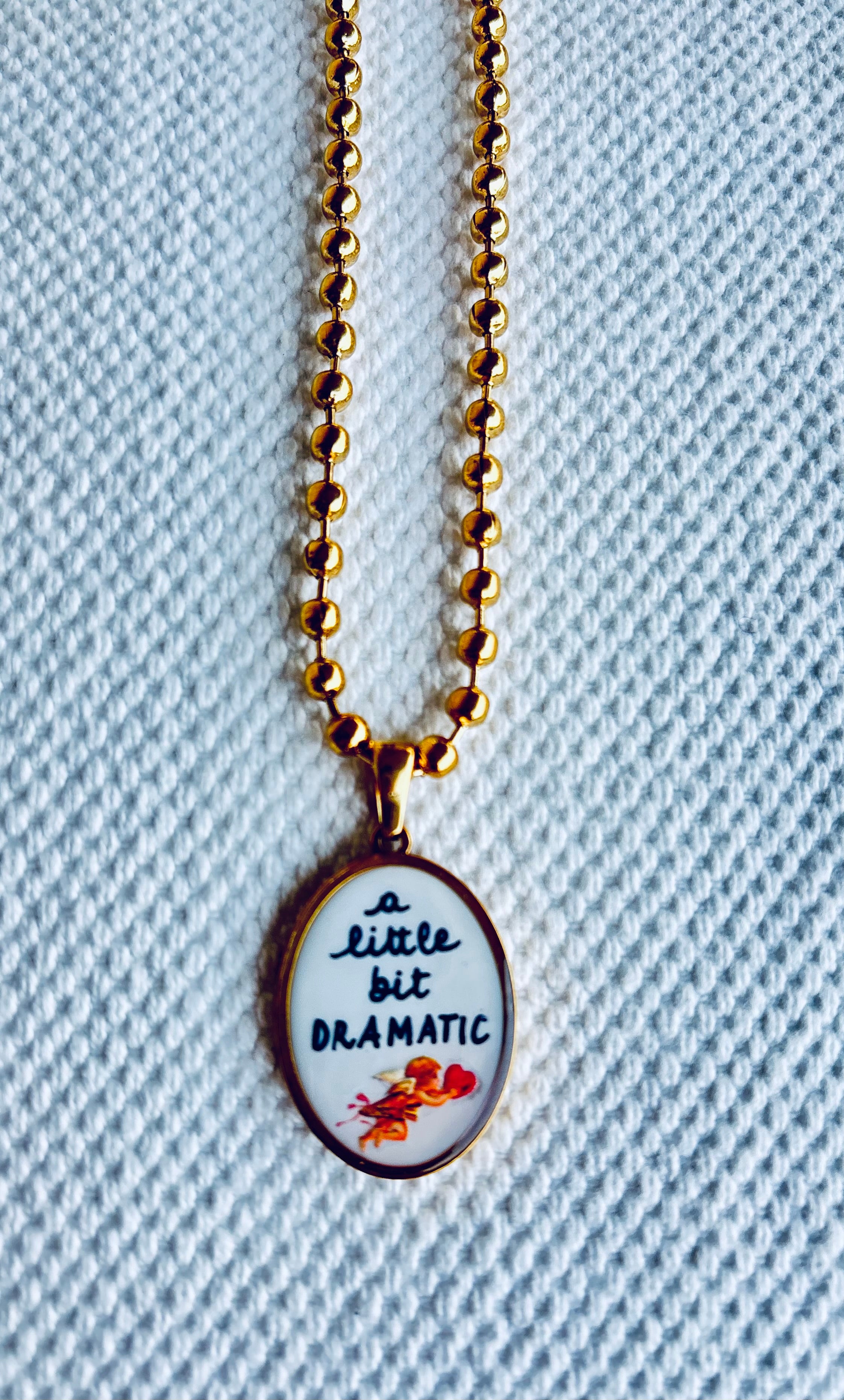 Collana “a LITTLE BIT DRAMATIC”